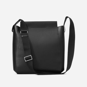 Everlane leather form bag, black